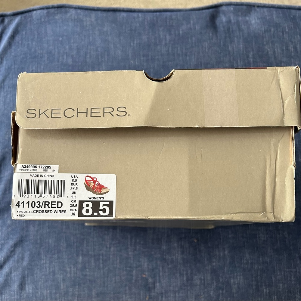 Skechers Crossed Wired Wedge Sandals. Women’s size 8.5. New in box. Never worn.